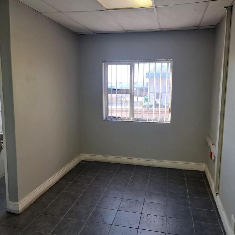 To Let commercial Property for Rent in North End Eastern Cape
